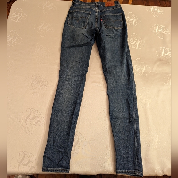 Levi's - High Rise Skinny Jeans - Size 25 - Picture 3 of 5